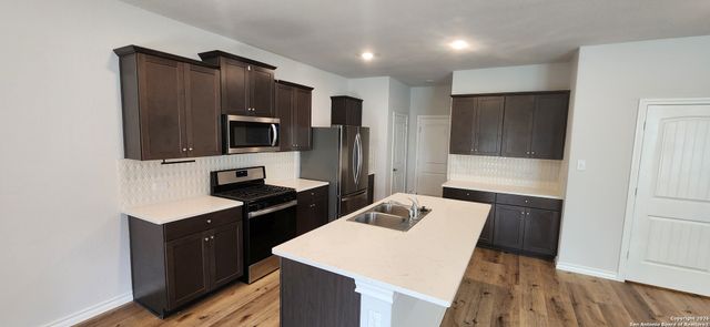 6806 Prue Rd Unit 24, San Antonio, TX 78240