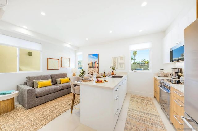 3903 Haines St. 2, San Diego, CA 92109