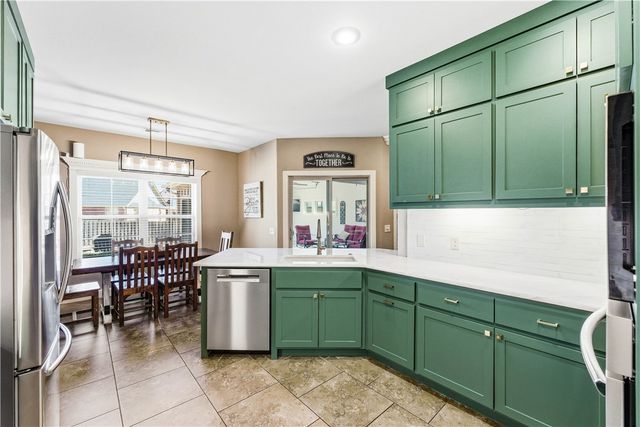 5703 S 45th Street, Rogers, AR 72758