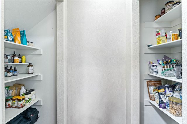 5703 S 45th Street, Rogers, AR 72758