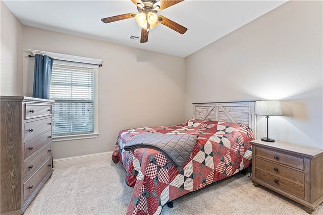 5703 S 45th Street, Rogers, AR 72758