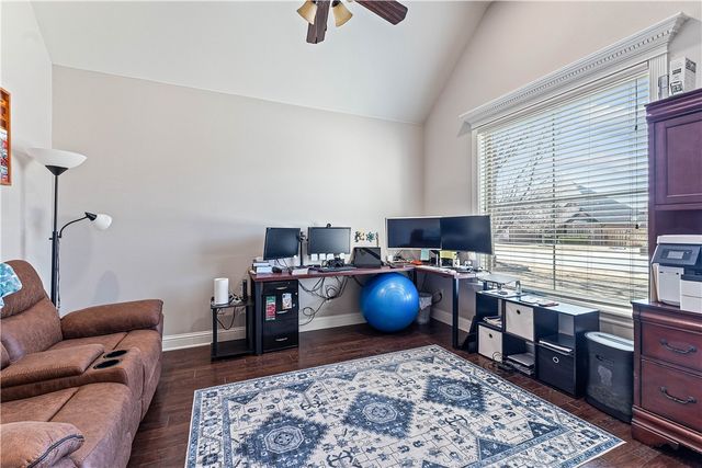 5703 S 45th Street, Rogers, AR 72758