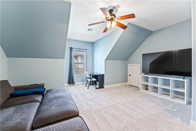 5703 S 45th Street, Rogers, AR 72758