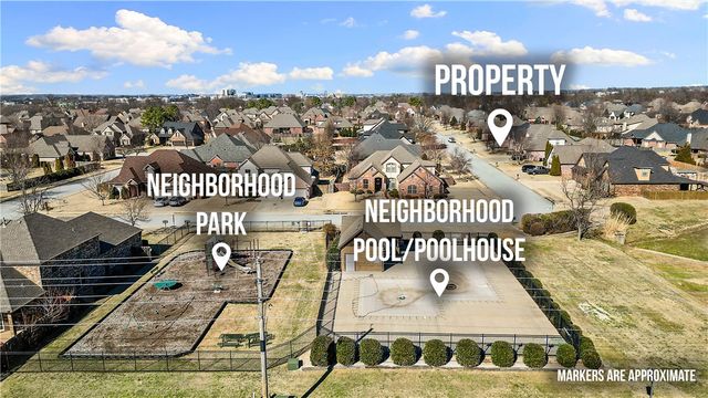 5703 S 45th Street, Rogers, AR 72758