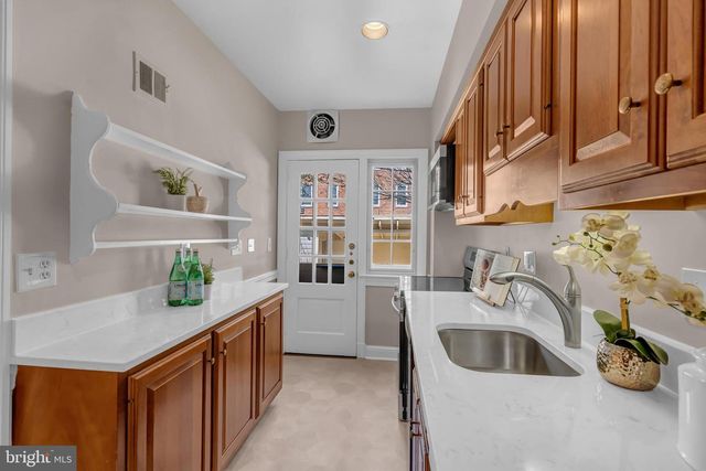 903 S SAINT ASAPH ST, Alexandria, VA 22314