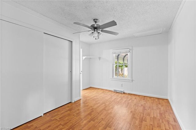 102 Grimes Park Drive, Thomasville, NC 27360