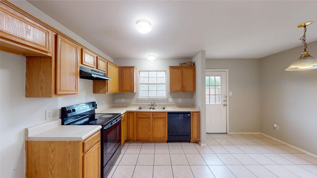 5213 Mimi Court, Dallas, TX 75211