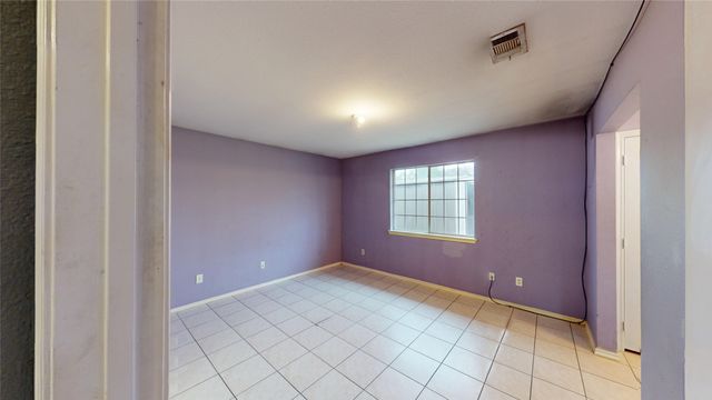 5213 Mimi Court, Dallas, TX 75211