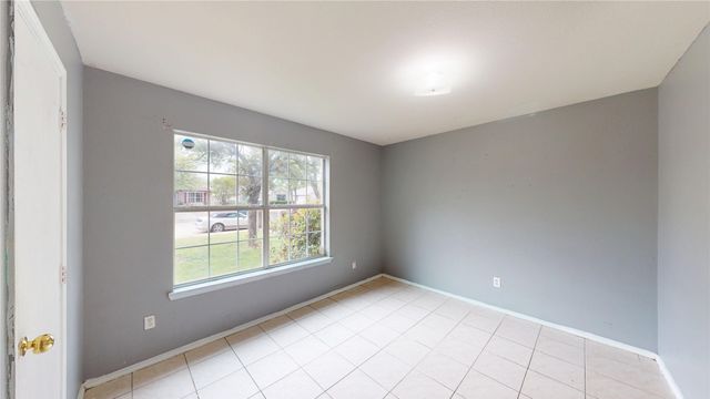 5213 Mimi Court, Dallas, TX 75211