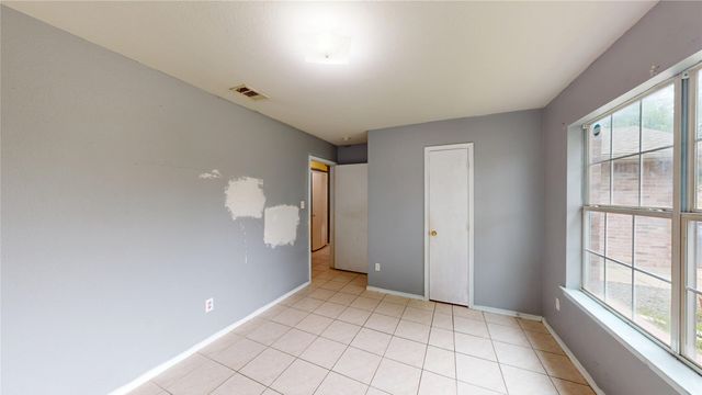 5213 Mimi Court, Dallas, TX 75211