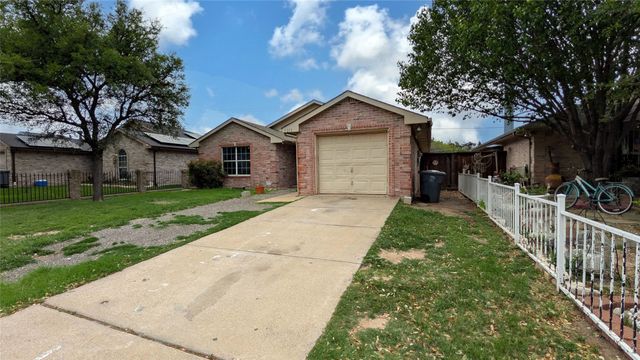 5213 Mimi Court, Dallas, TX 75211