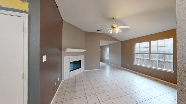 5213 Mimi Court, Dallas, TX 75211