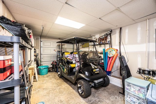 2586 Henry Falls Drive, Hickory, NC 28602