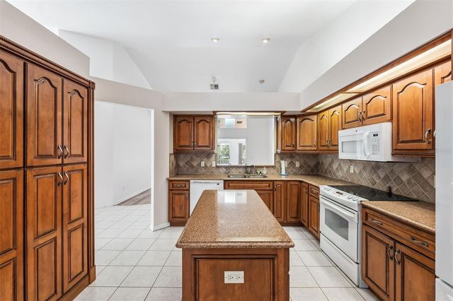 9120 SW 193RD CIRCLE, Dunnellon, FL 34432