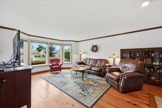 1632 E 33rd Ave, Spokane, WA 99203