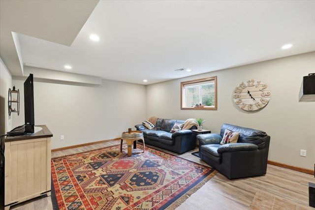 1632 E 33rd Ave, Spokane, WA 99203