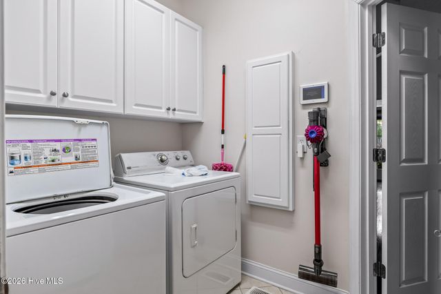 402 Lockwood Lane SW, Supply, NC 28462