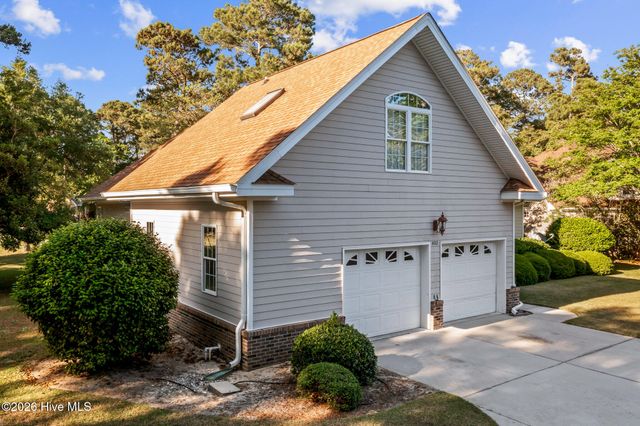 402 Lockwood Lane SW, Supply, NC 28462
