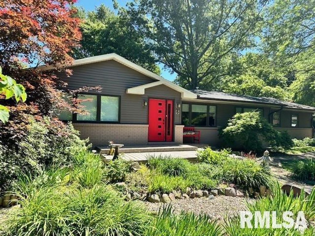 6 WHIPPOORWILL Road, Springfield, IL 62711