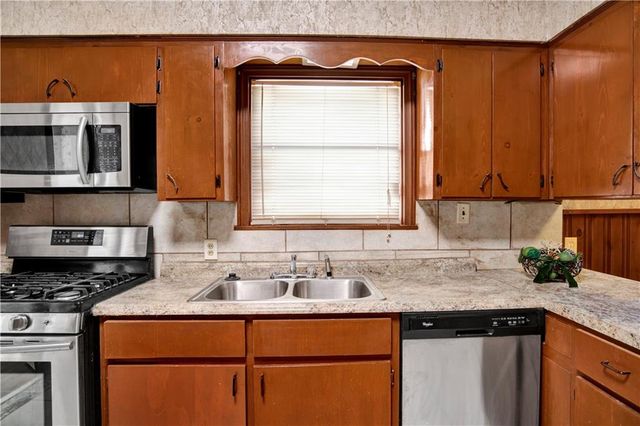 559 Dauphin Island Parkway, Mobile, AL 36606