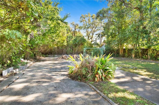 559 Dauphin Island Parkway, Mobile, AL 36606