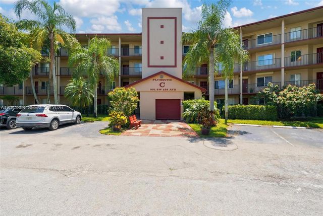 901 SW 138th Ave 305C, Pembroke Pines, FL 33027