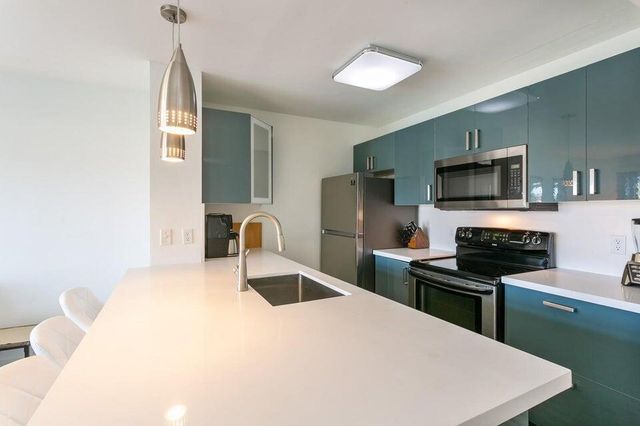 275 Cypress Point Drive, Palm Beach Gardens, FL 33418