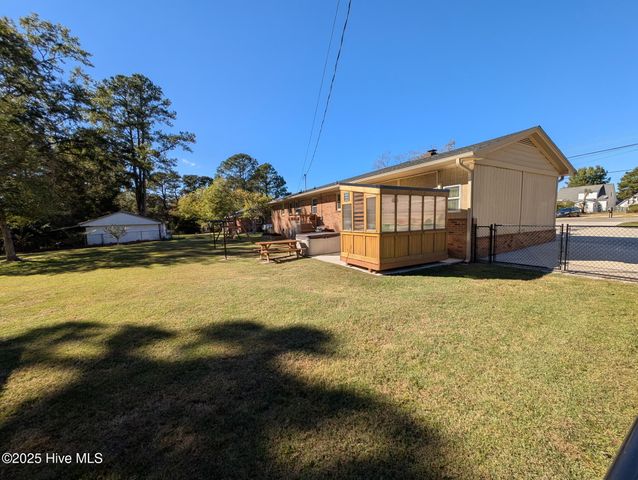 625 Western Avenue, Nashville, NC 27856