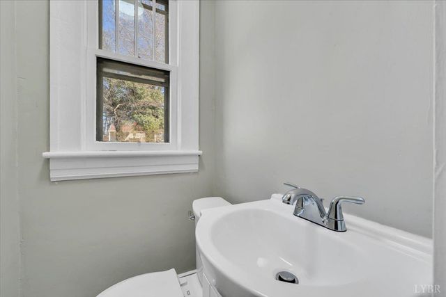 3219 Collingwood Street, Roanoke, VA 24012