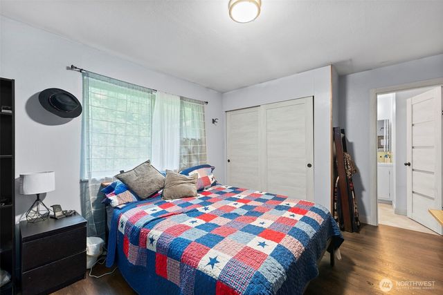 1422 Colchester Dr SE, Port Orchard, WA 98366