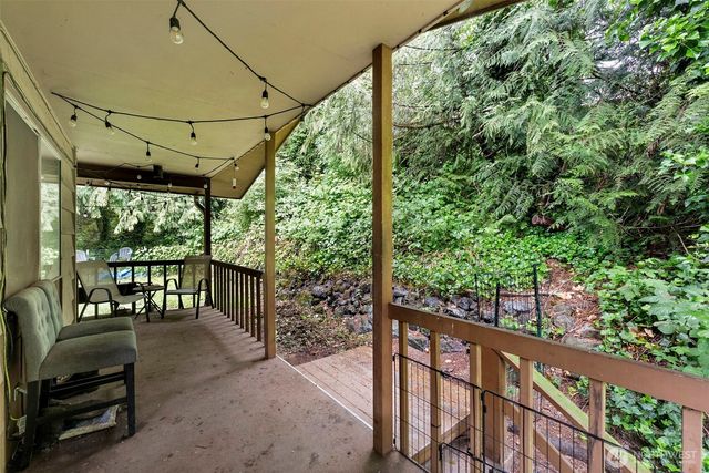 1422 Colchester Dr SE, Port Orchard, WA 98366