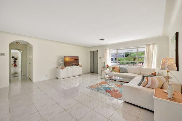 259 Corsair Avenue, Lauderdale-By-The-Sea, Fort Lauderdale, FL 33308