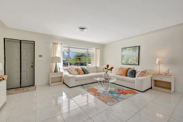 259 Corsair Avenue, Lauderdale-By-The-Sea, Fort Lauderdale, FL 33308