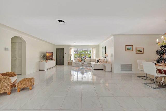 259 Corsair Avenue, Lauderdale-By-The-Sea, Fort Lauderdale, FL 33308