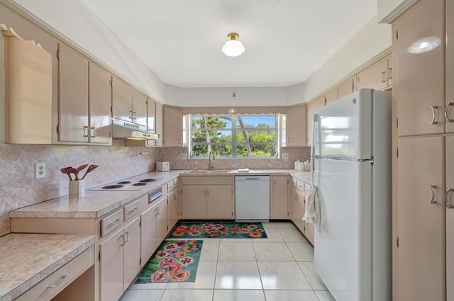 259 Corsair Avenue, Lauderdale-By-The-Sea, Fort Lauderdale, FL 33308