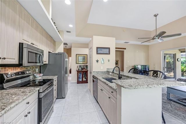 8241 Laurel Lakes BLVD, Naples, FL 34119