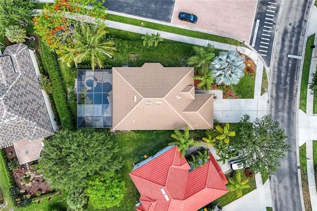 8241 Laurel Lakes BLVD, Naples, FL 34119