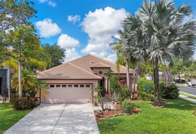 8241 Laurel Lakes BLVD, Naples, FL 34119