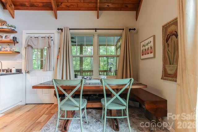 292 Wolf Creek Heights, Almond, NC 28702
