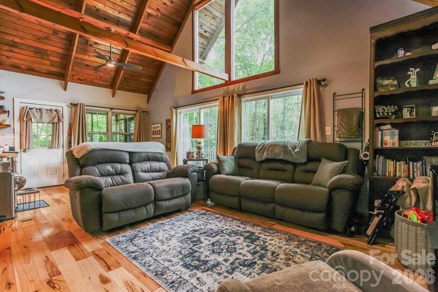 292 Wolf Creek Heights, Almond, NC 28702