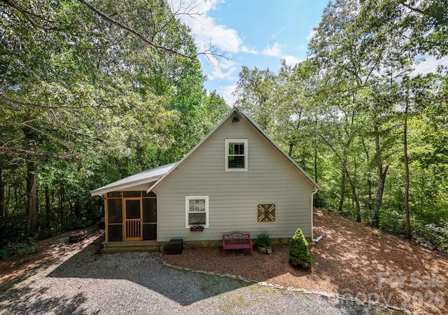 292 Wolf Creek Heights, Almond, NC 28702