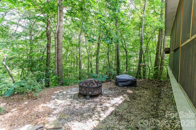 292 Wolf Creek Heights, Almond, NC 28702