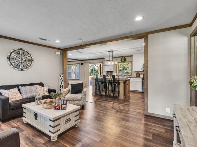 2830 Saint Anne Street, Liverpool, TX 77577