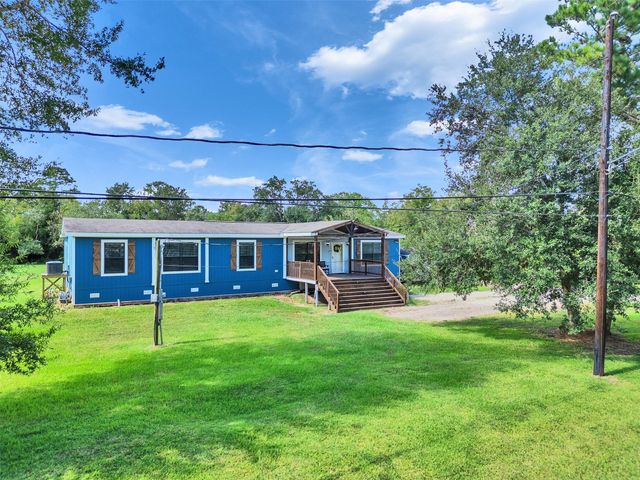 2830 Saint Anne Street, Liverpool, TX 77577