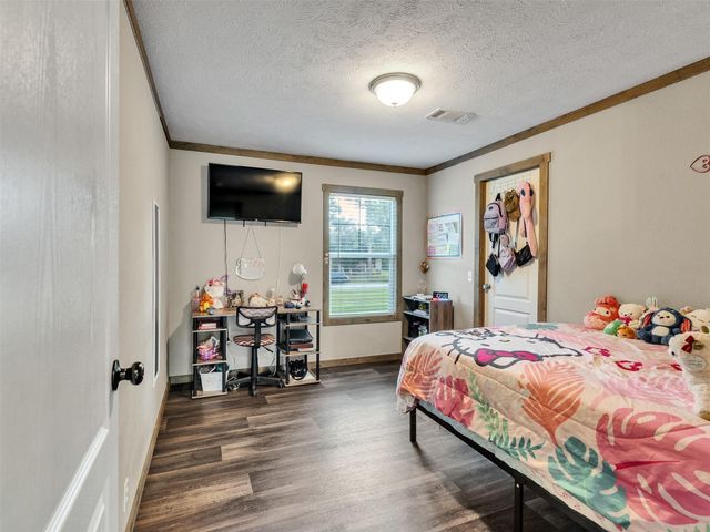 2830 Saint Anne Street, Liverpool, TX 77577