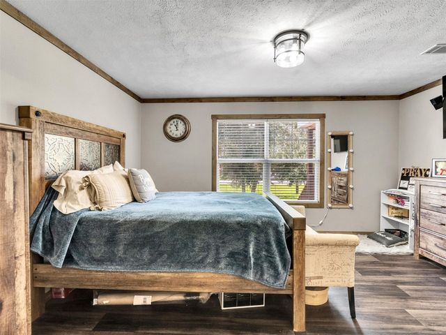 2830 Saint Anne Street, Liverpool, TX 77577