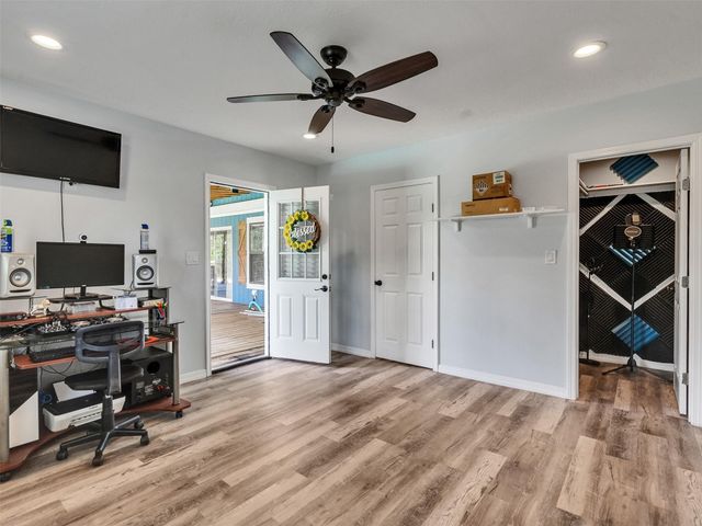 2830 Saint Anne Street, Liverpool, TX 77577