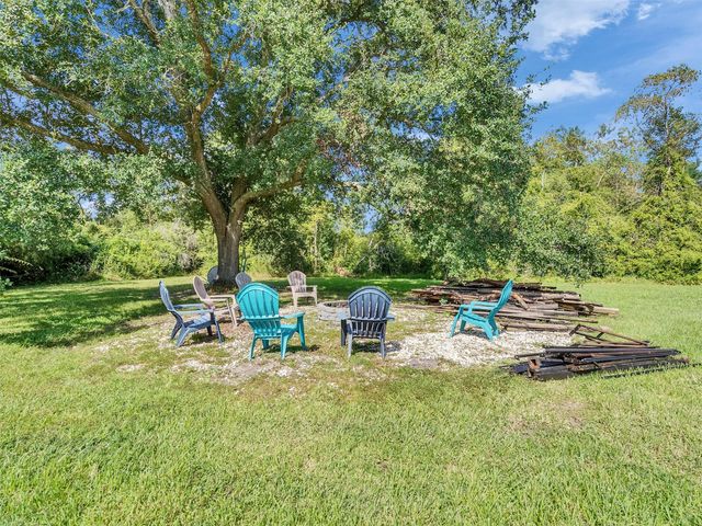2830 Saint Anne Street, Liverpool, TX 77577