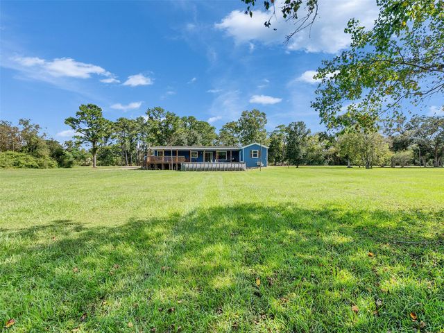 2830 Saint Anne Street, Liverpool, TX 77577