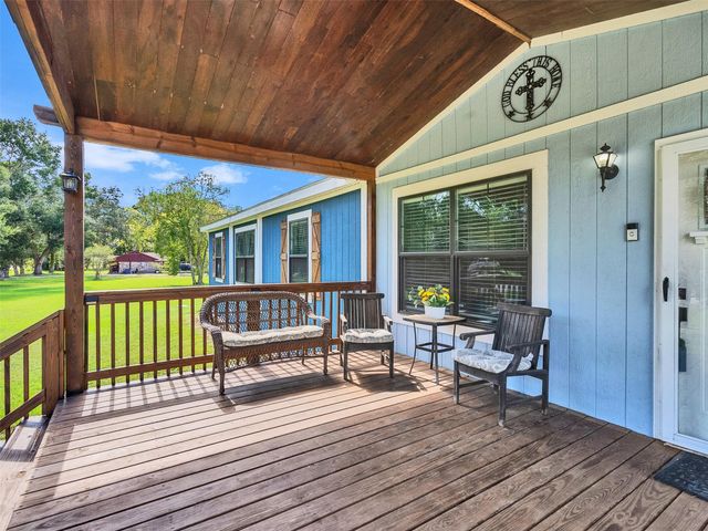 2830 Saint Anne Street, Liverpool, TX 77577